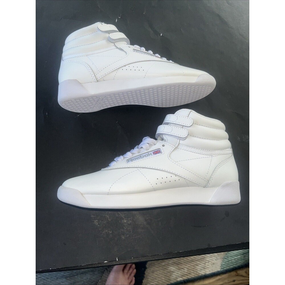 100000-103 Size 5.5 Reebok Women Trainers Classics
